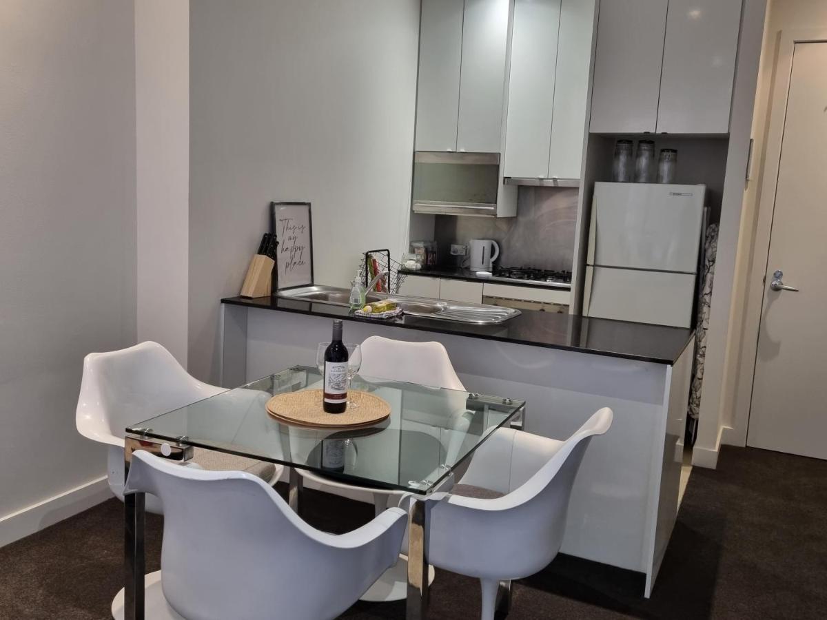 Collins Central 2-Bd Apartment With Pre-Reserve Parking Melbourne Buitenkant foto
